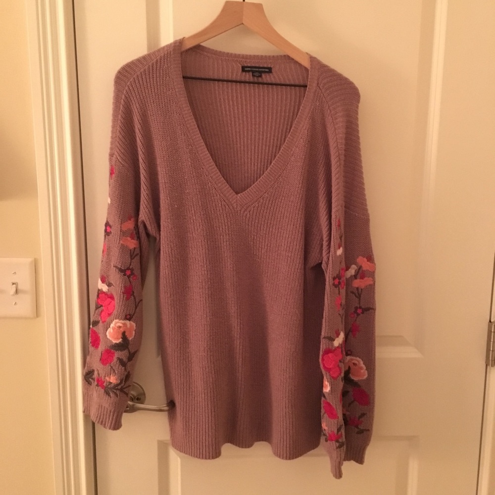 American Eagle Sweater